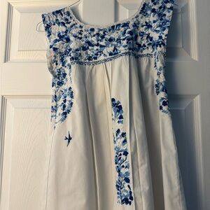 Mi Golondrina Floral Embroidered Sleeveless top